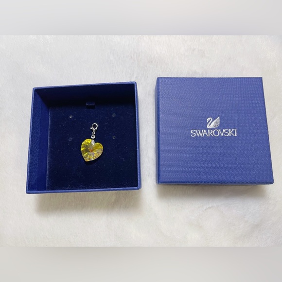 Swarovski Crystal Small Heart Pendant - Picture 4 of 10